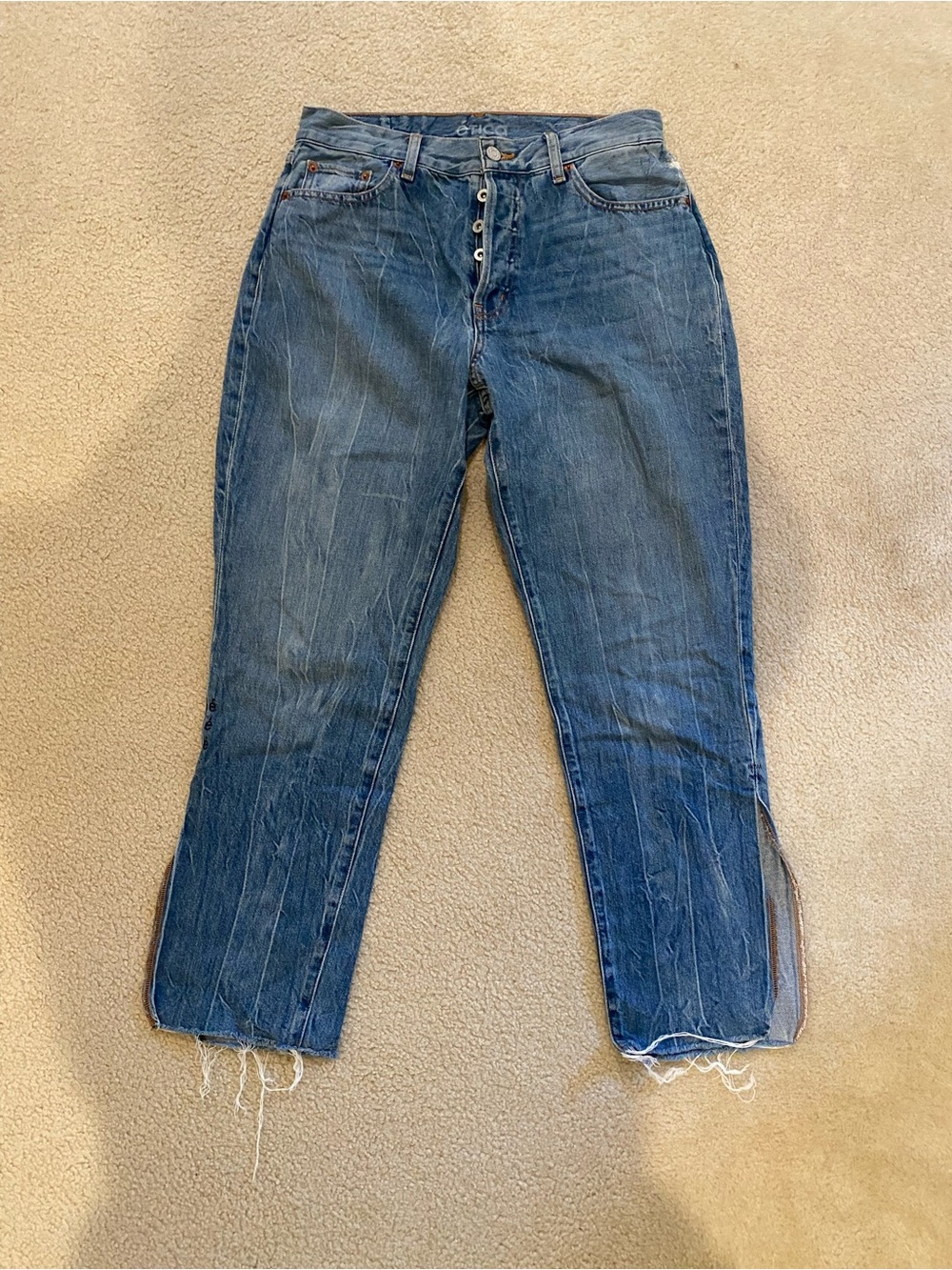 ética Dark Blue Cropped Button-Fly Jeans with Frayed Hem